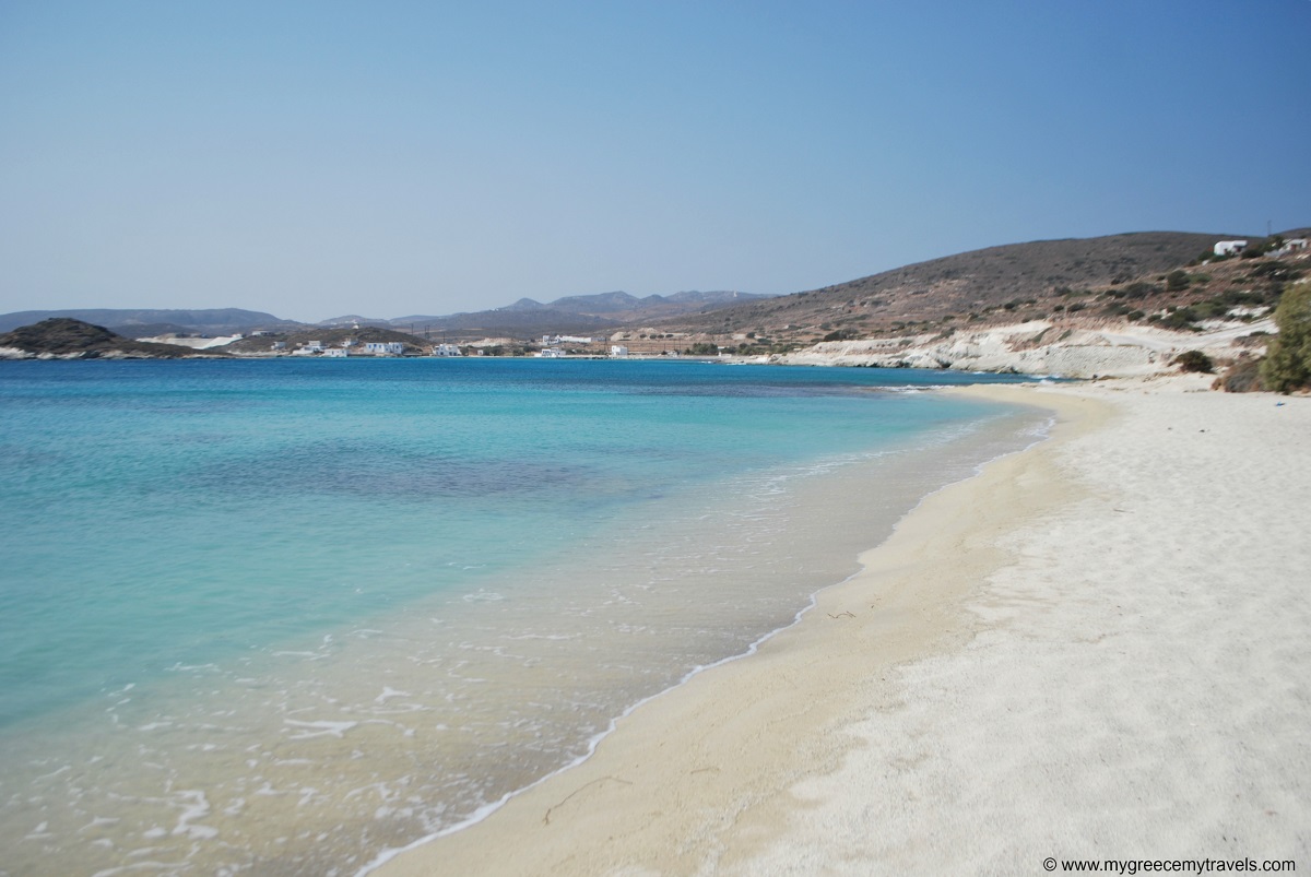 Agios Georgios beach, Kimolos ([Image source](https://travelgreecetraveleurope.com/prassa-beach-kimolos-mygreecemytravels-1/))